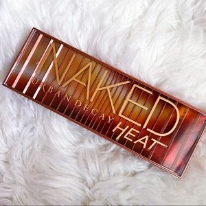 URBAN DECAY Naked Heat Eyeshadow Makeup Palette